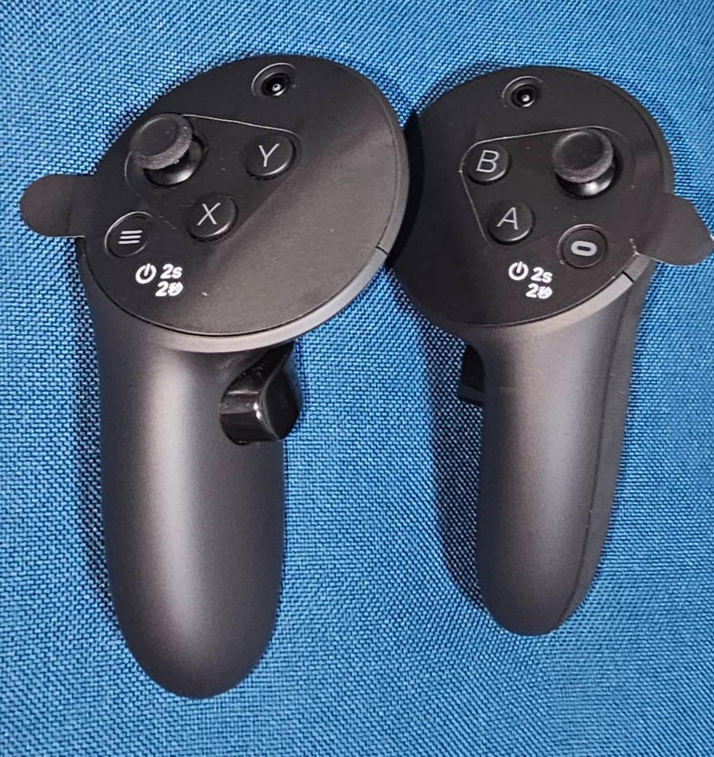  Quest Touch Pro Controllers 充電ドック付