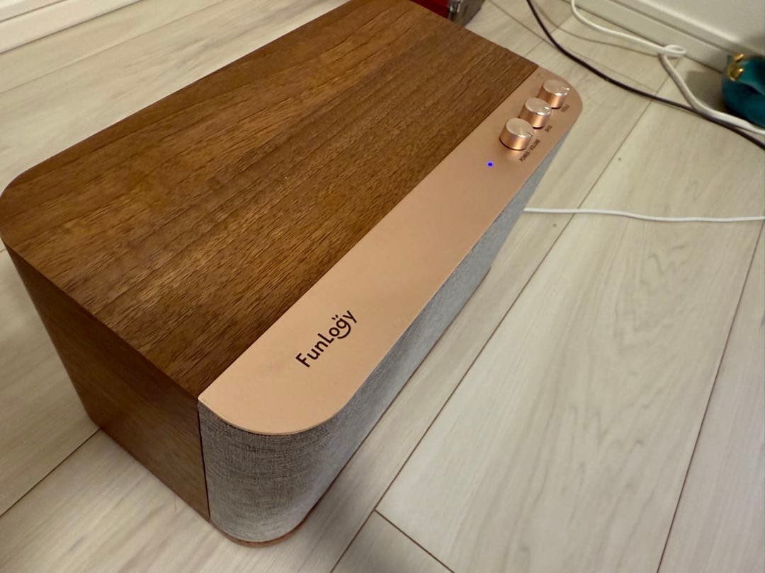 FunLogy ワイヤレススピーカー 木目調　最新モデル