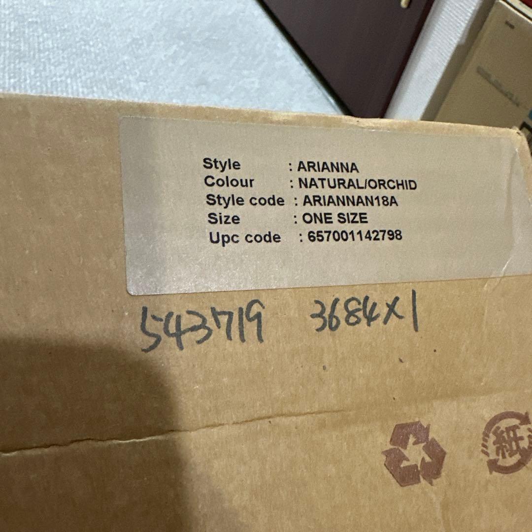 ヘレンカミンスキー　帽子