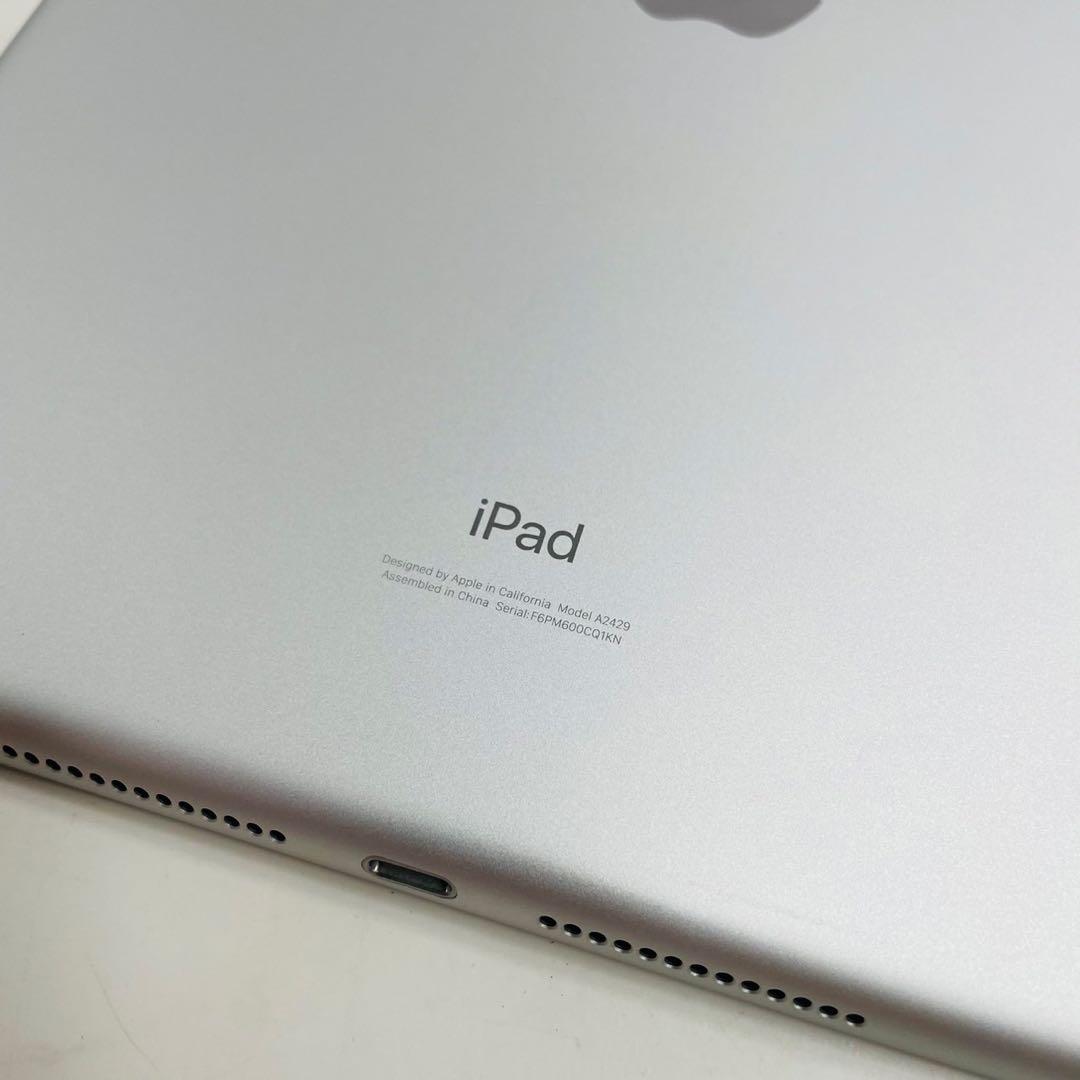 iPad 第8世代 32GB NYMJ2J/A AU 判定◯ バッテリー100%