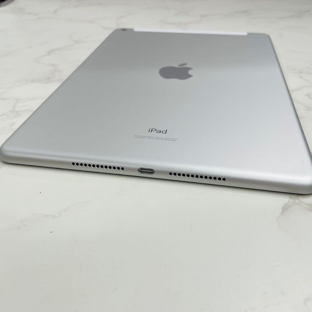 iPad 第8世代 32GB NYMJ2J/A AU 判定◯ バッテリー100%