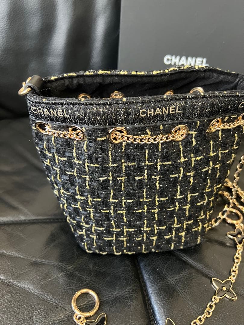 f*s様 CHANELブラックゴールド ツイードバッグ