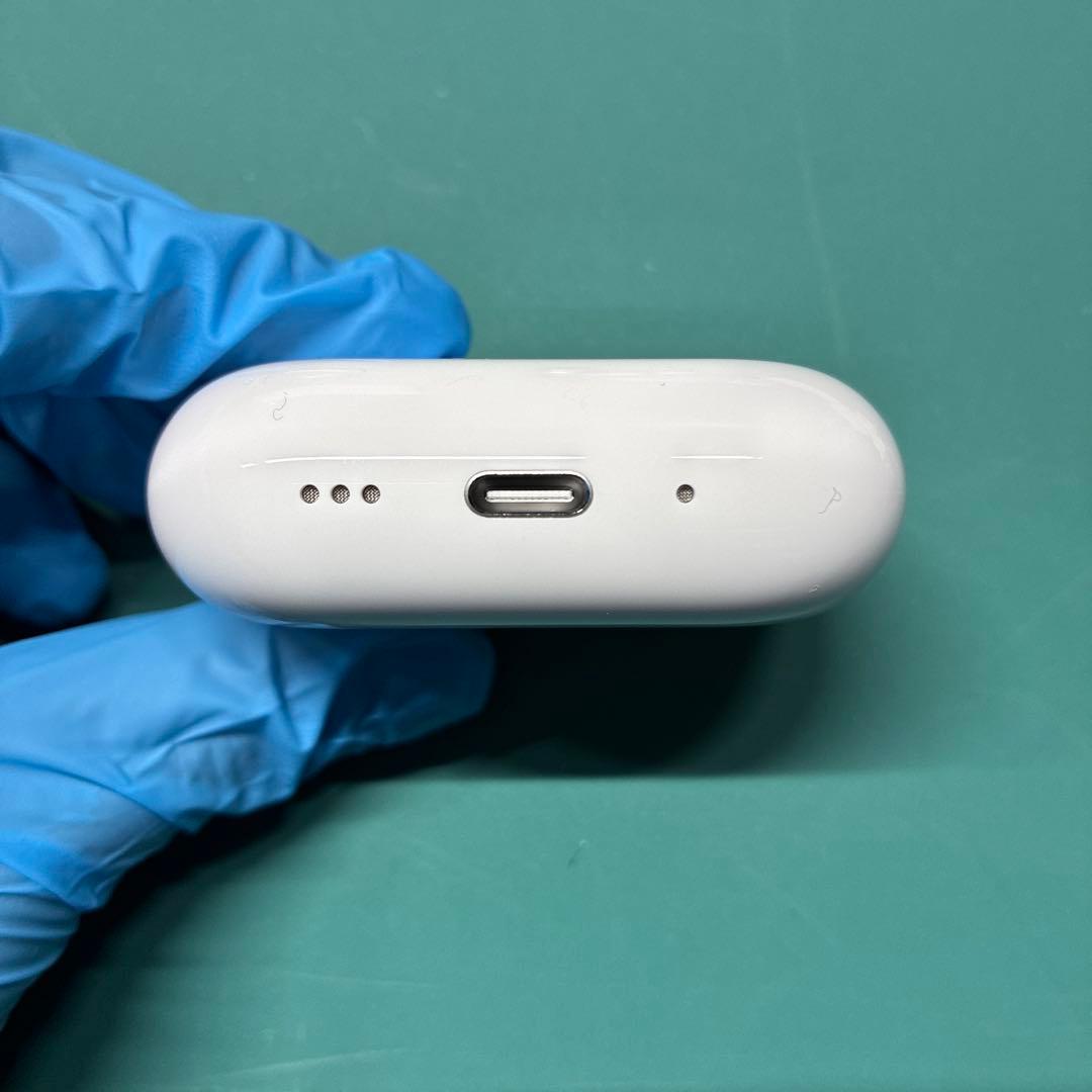 AirPods pro 3 ケース付き