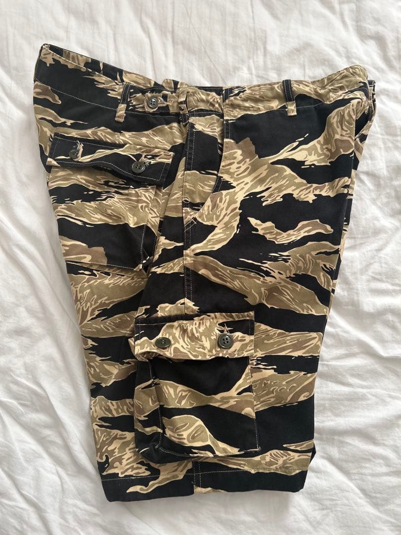 新品未使用　バズリクソンズ　タイガーカモ　ショートパンツ　ハーフパンツ