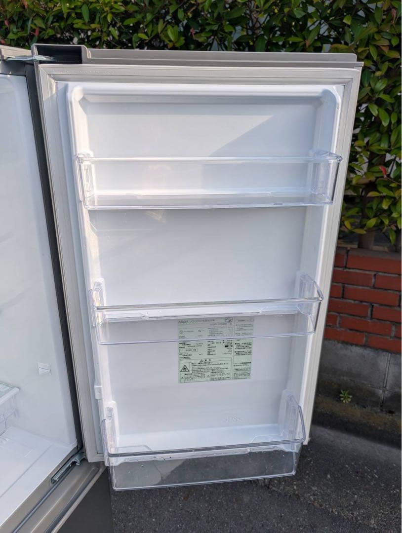 izumi　美品 AQUA 冷蔵庫 201L 2023年式 シルバー