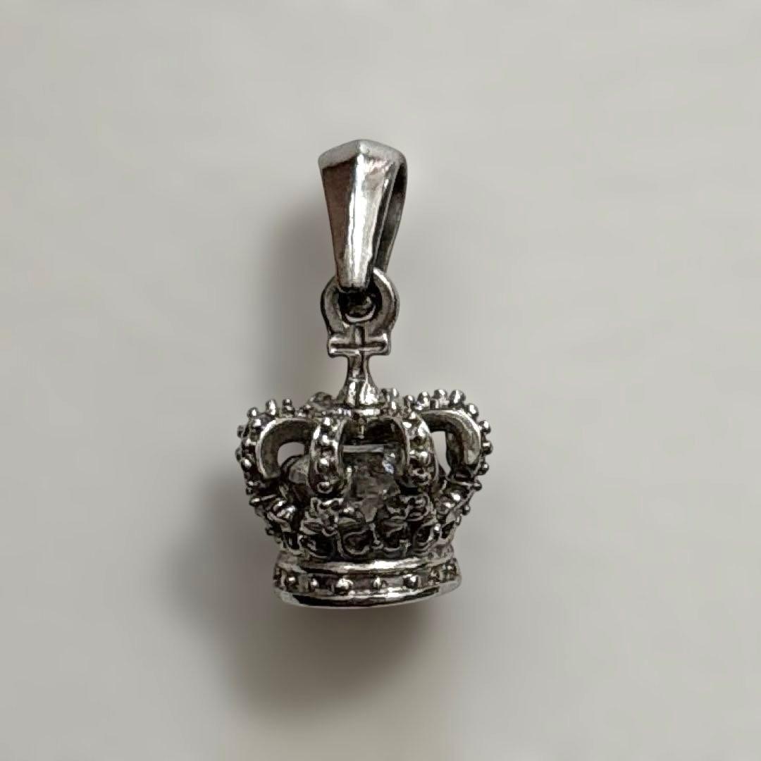 ジャスティンデイビス　ペンダントトップ　王冠　クラウン