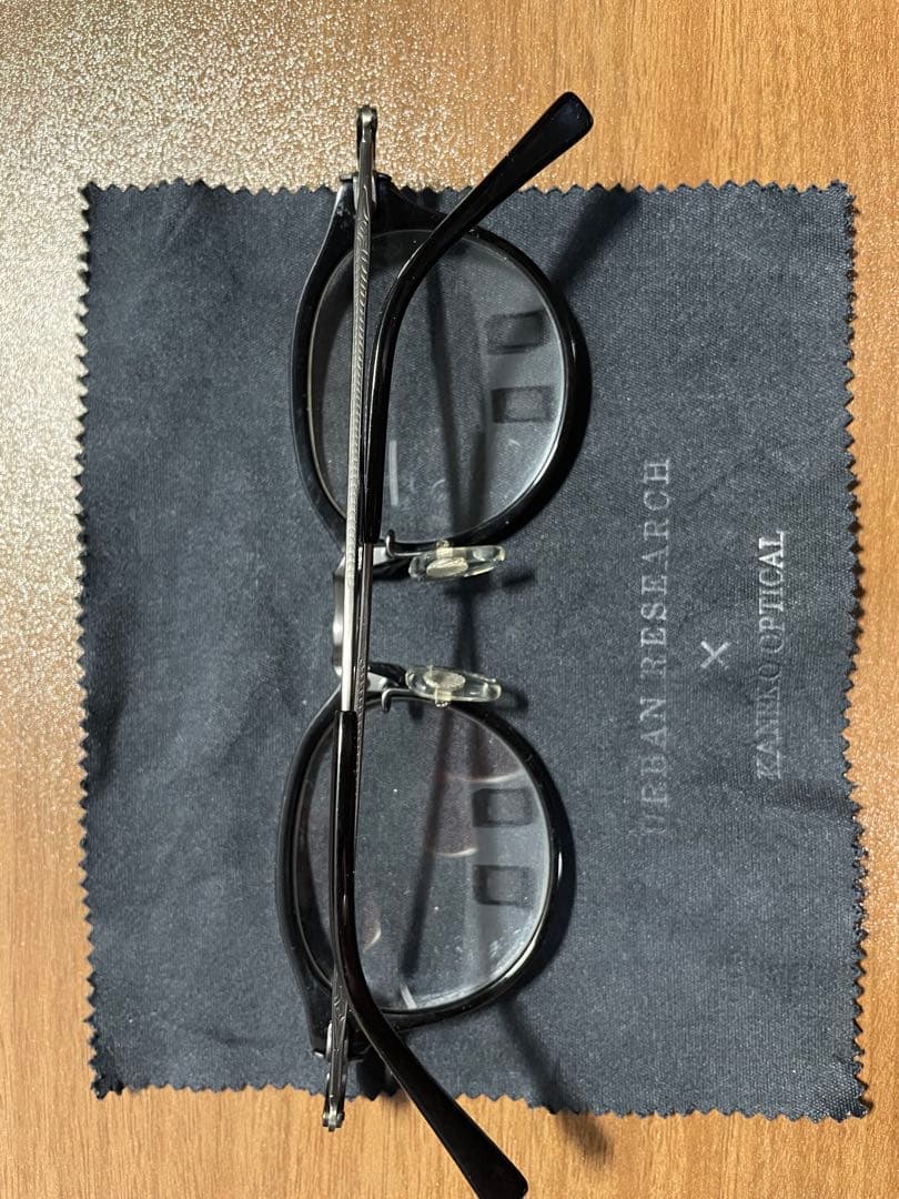 千*葉様 金子眼鏡　URBAN RESEARCH ブラックフレーム メガネ ケー
