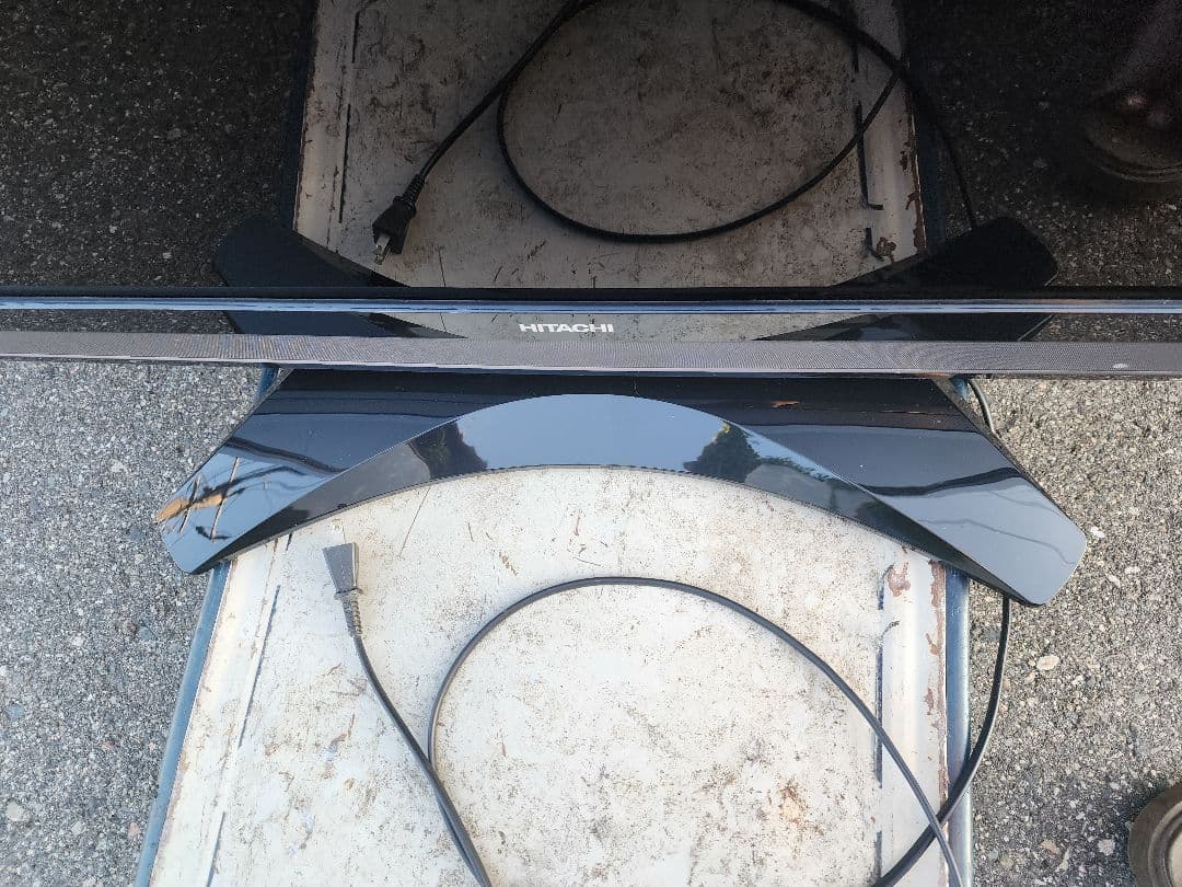 HITACHI Wooo 液晶テレビ　L37-XP05 　リモコンなし