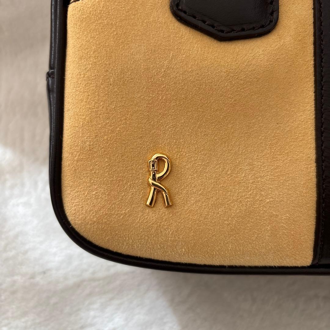 極美品 ロベルタディカメリーノ　ハンドバッグ プリマオステス 自立型