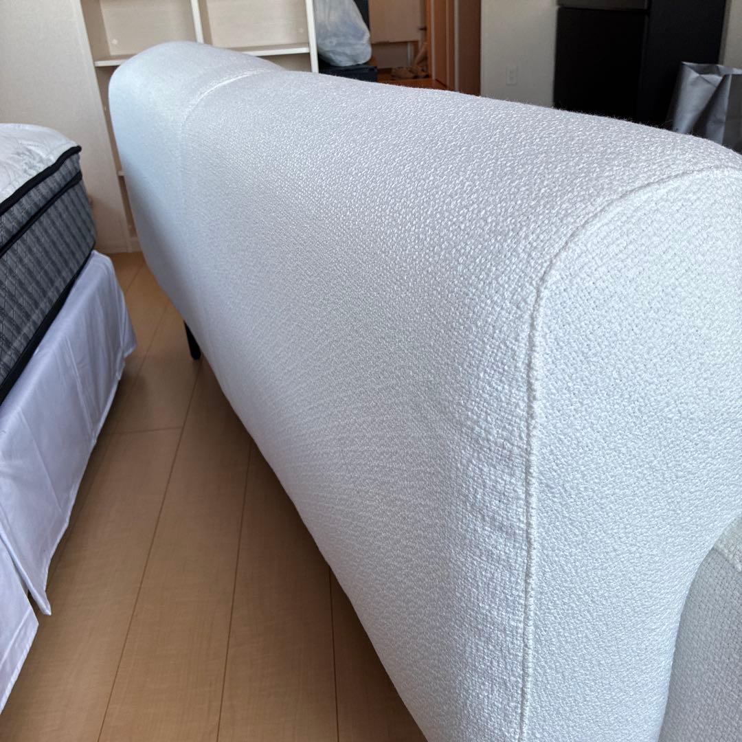 大塚家具ホワイトファブリックソファ モダンデザイン