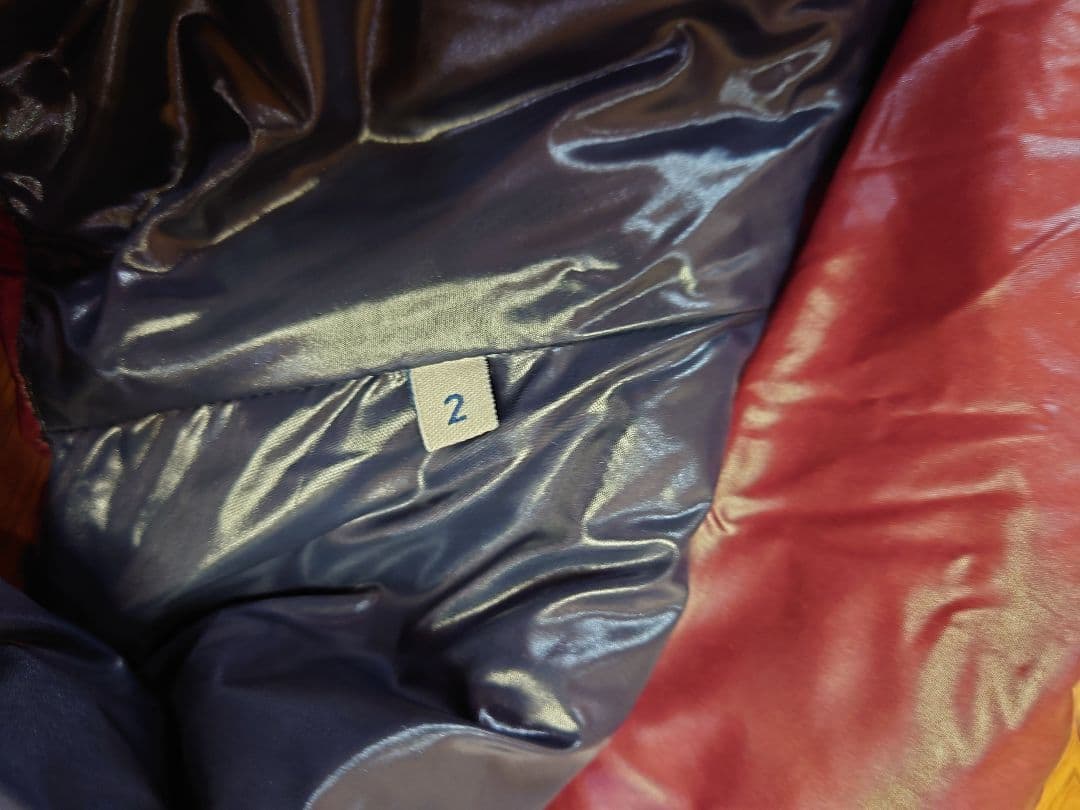モンクレール　ダウンベスト　ジレ　ワインレッド　ボルドー　サイズ3　2