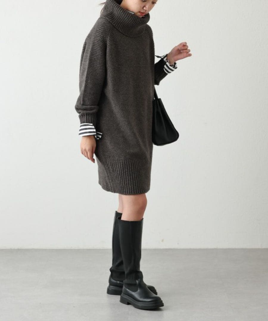 美品　TICCA ウール100％　ニットワンピース タートルネック　ティッカ