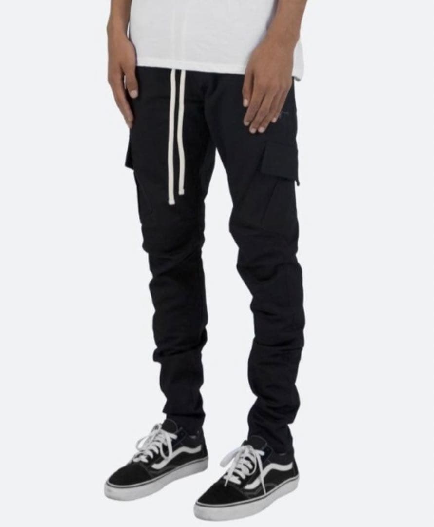 ミニマルmnml 黒 カーゴパンツ ドローストリング付き