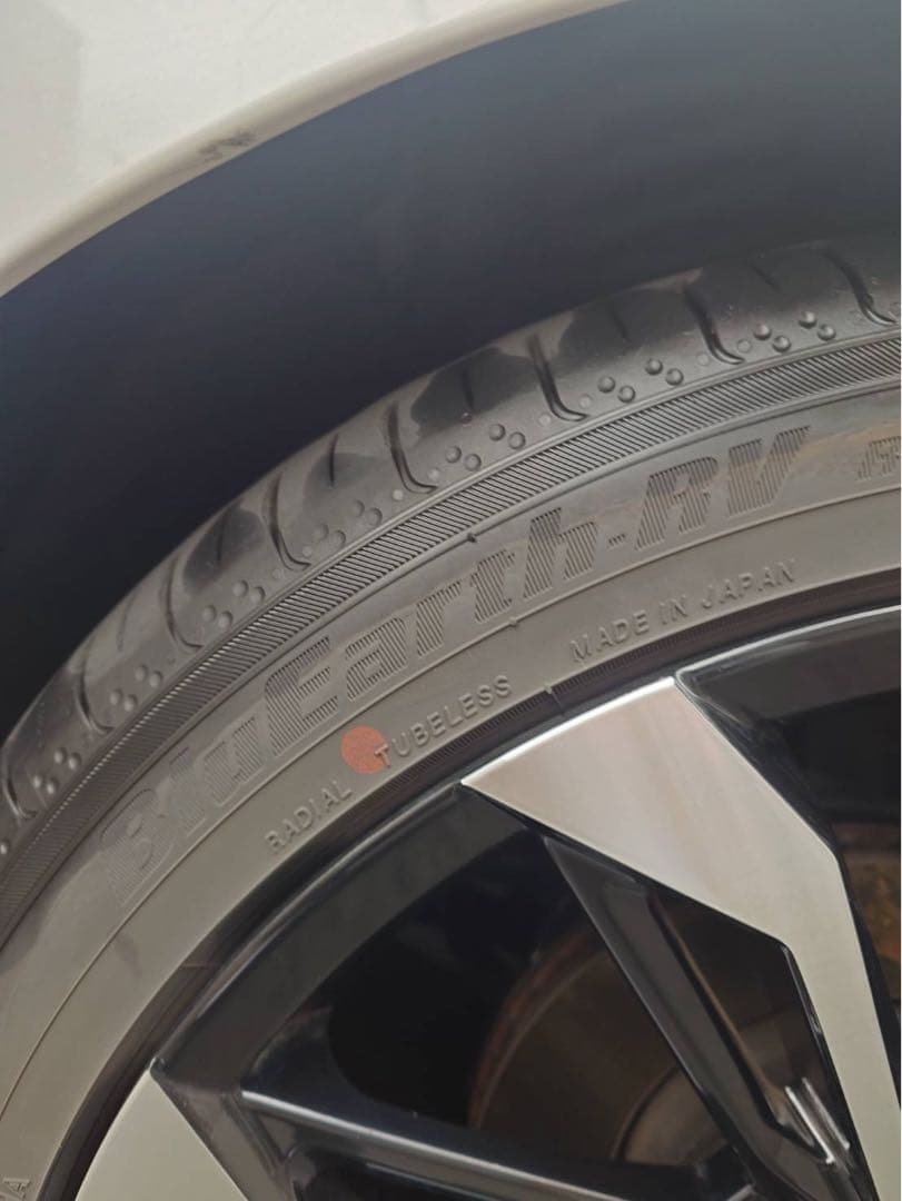 専用です。MODELLISTA 20インチホイール & 245/40R20