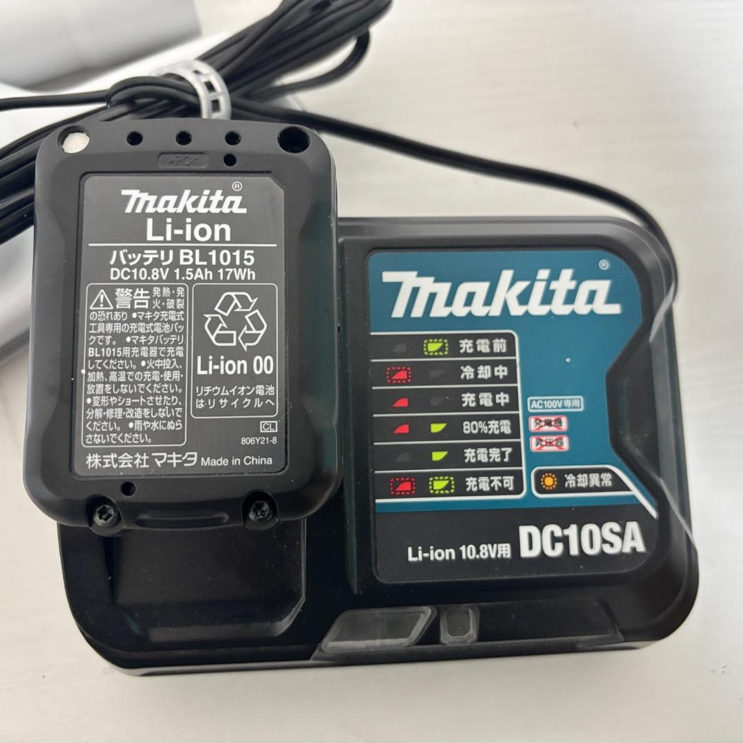 Makita CL107FD 充電式クリーナー 紙パック付き