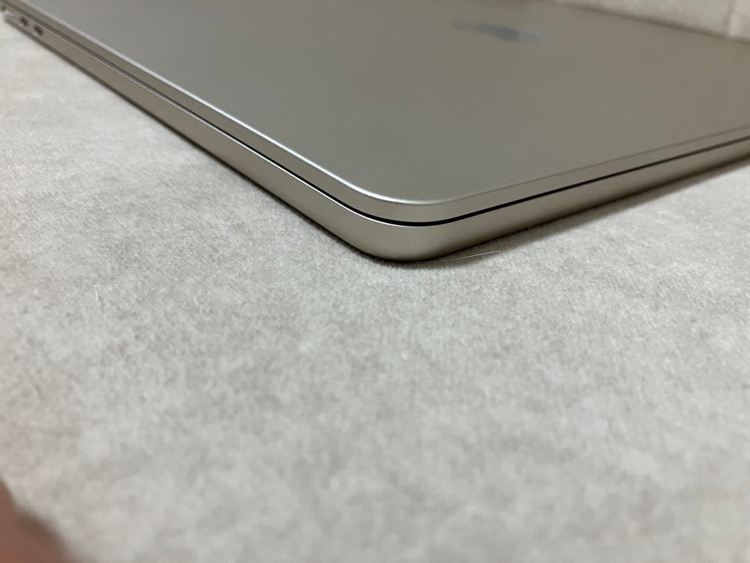 MacBook air スターライト 16gb 256gb 13インチ　M2