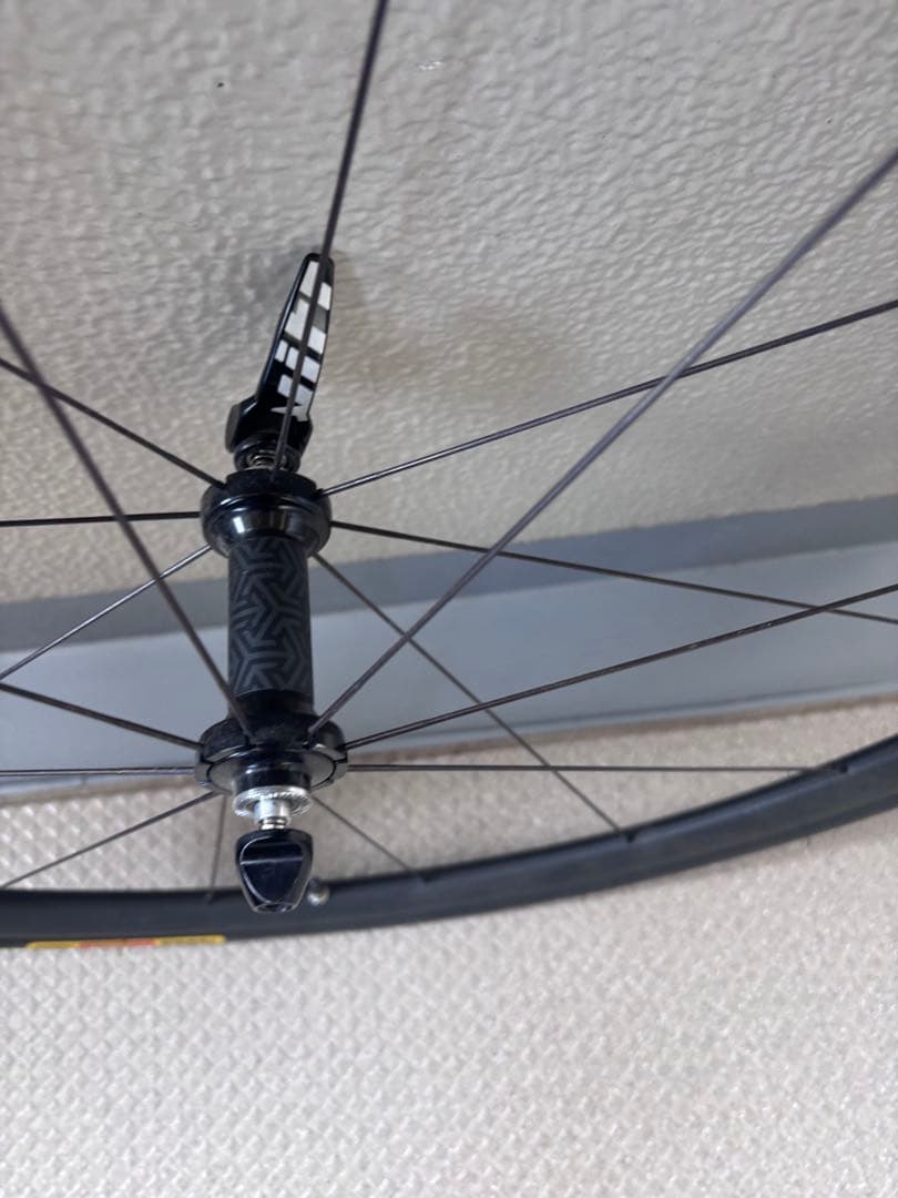 Vittoria ELUSION NERO シマノフリー 前後700cホイール