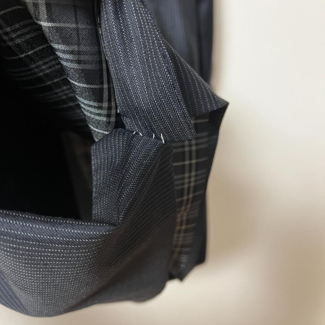 【新品・未使用】ジャケットグレー縦ストライプ（バーバリーブラックレーベル）