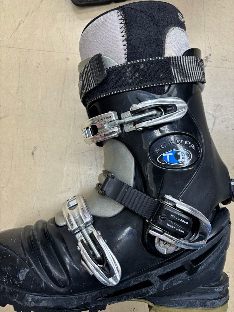 SCARPA T1 スキーブーツ ブラック/シルバー