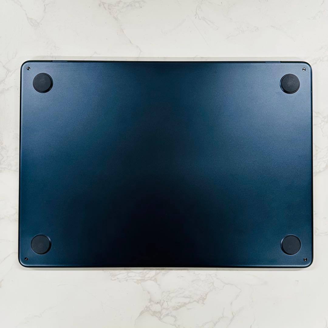 MacBook Air 13インチ 2022 M2 16GB 256GB