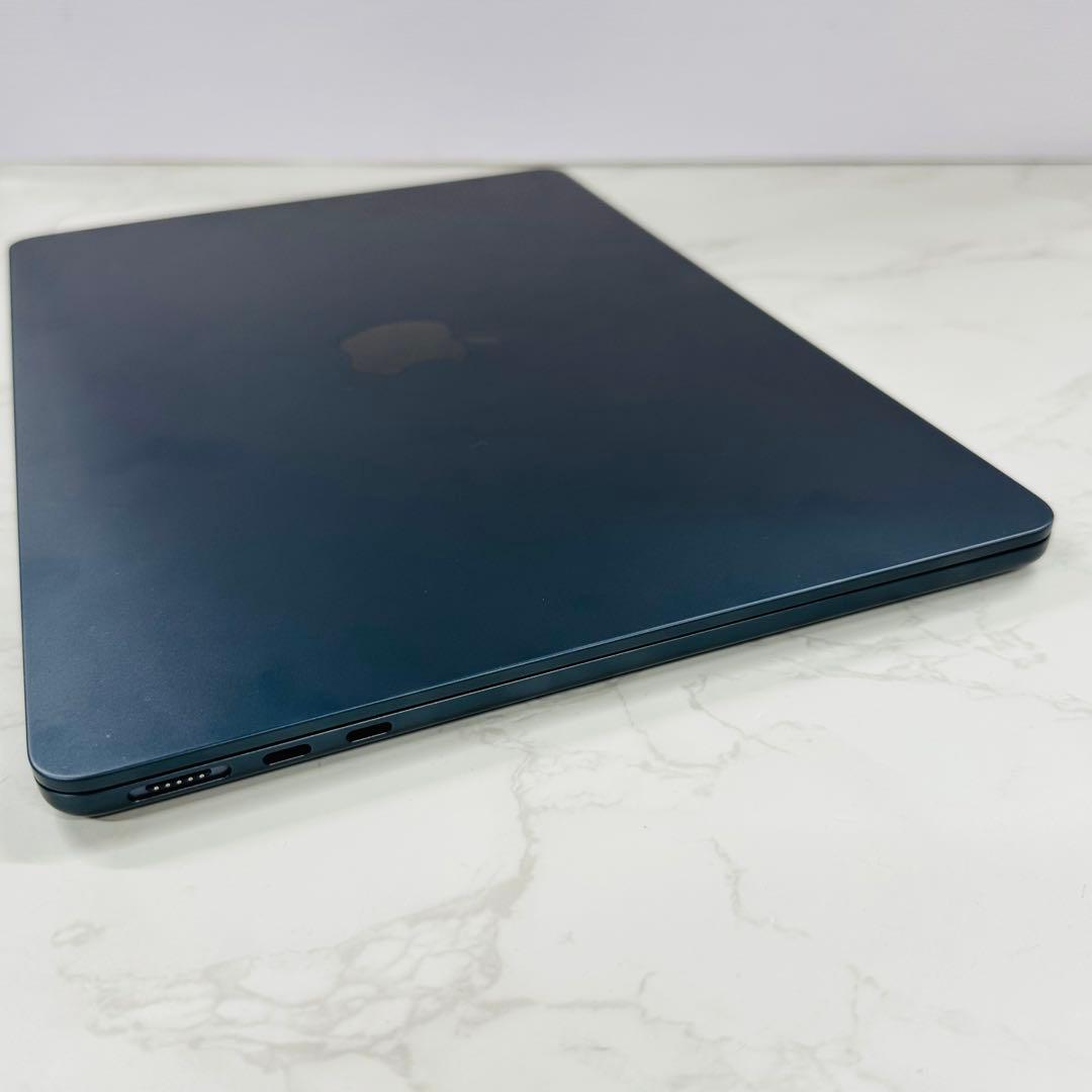 MacBook Air 13インチ 2022 M2 16GB 256GB