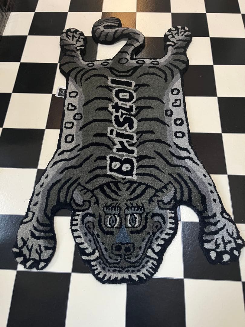 少*S様 F.C.Real Bristol SMALL TIGER RUGMAT
