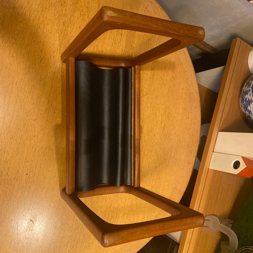 デンマークAksel Kjersgaard チーク材マガジンラック