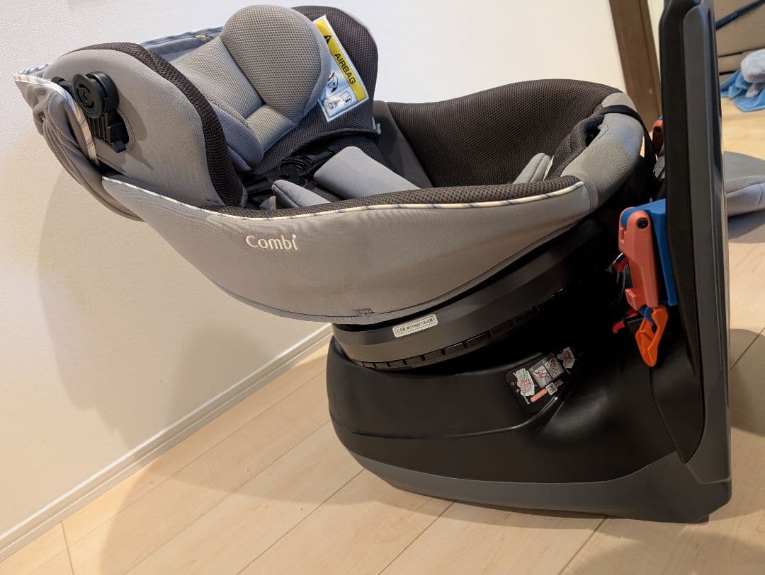 【美品】Combi クルムーヴ スマート エッグショック ベルト式