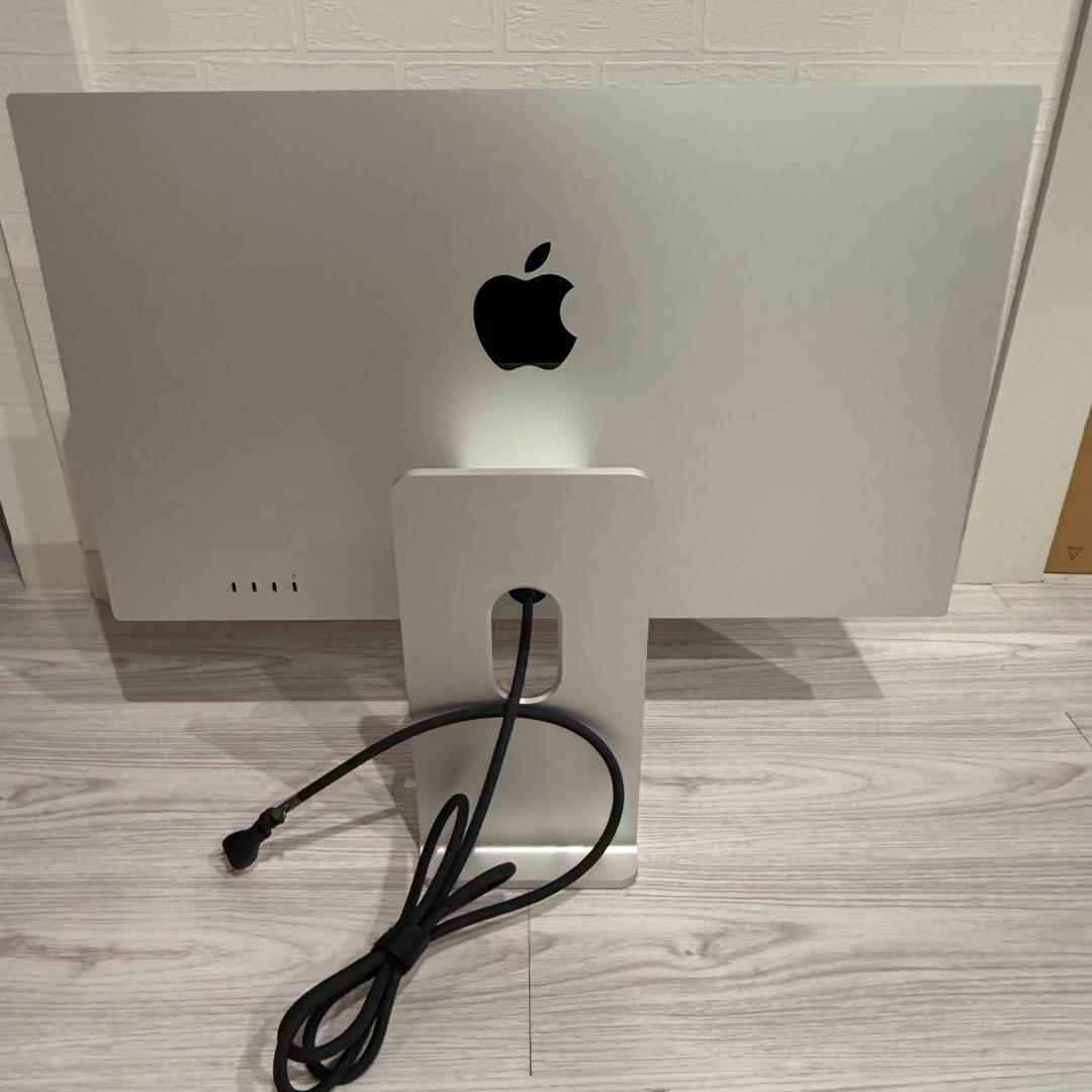 ディスプレイ・モニター本体 2022 apple StudioDisplayNano-texture