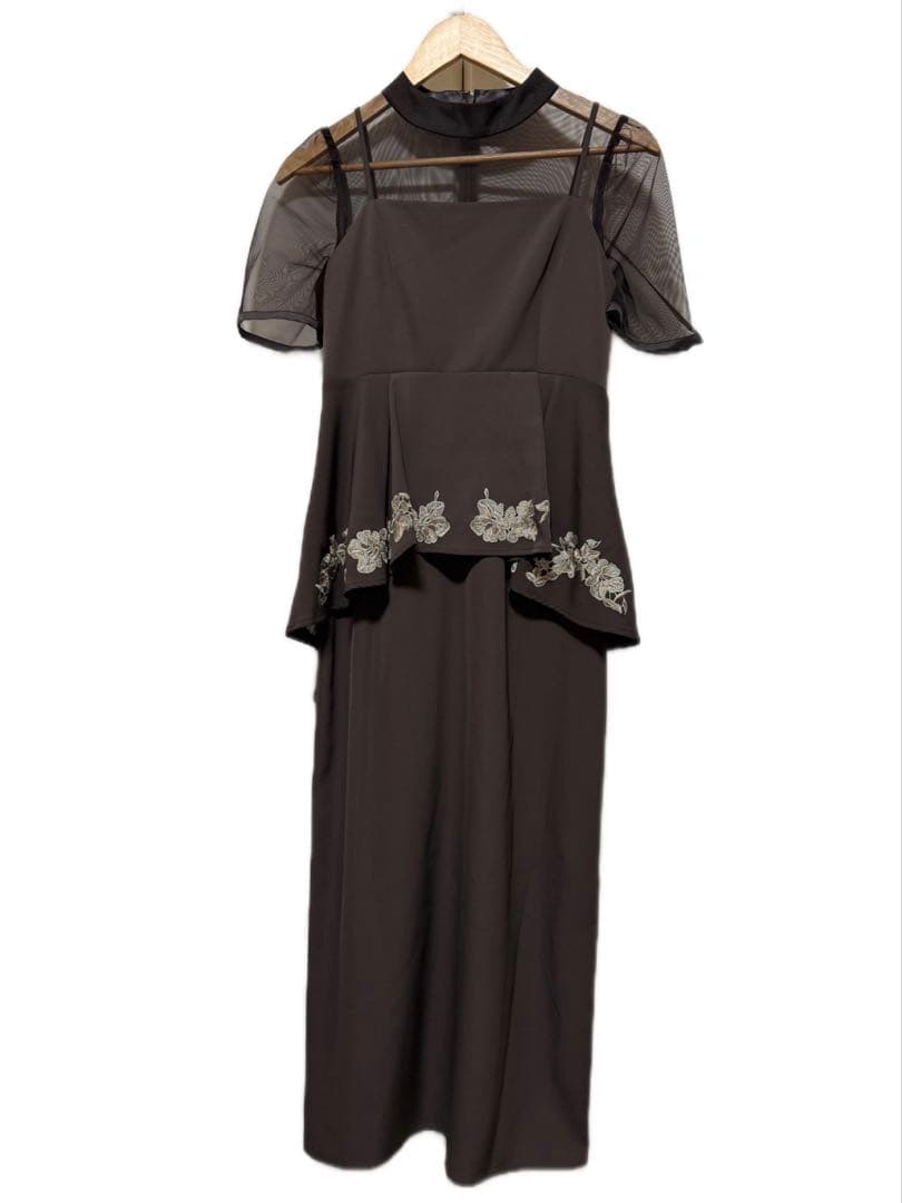 etoll. 刺繍ペプラムビスチェ＆Iラインドレスセットアップ