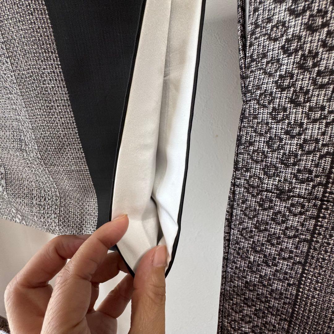 超美品　着物　本場大島紬 縦横　割込絣　正絹　泥染　シンプル　モダン　162