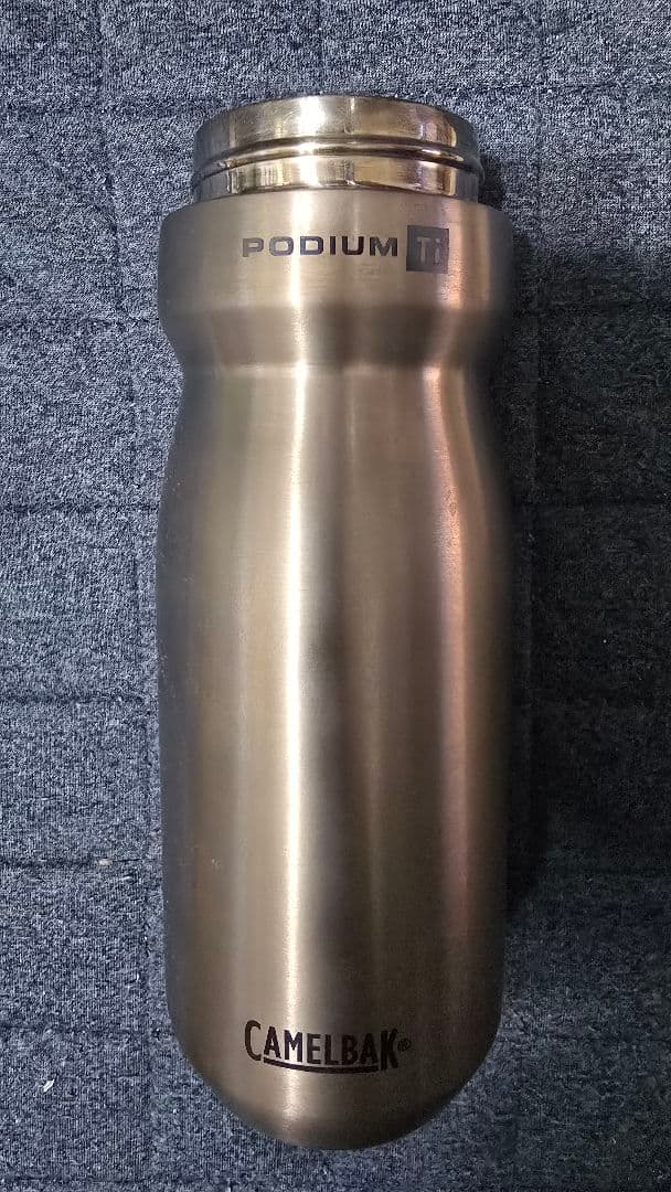 ア*イ様 CAMELBAK PODIUM TITANIUM 530ML　キャップ