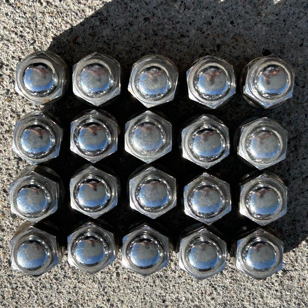 白ホイール　4x4Engineering Off Performance 16㌅