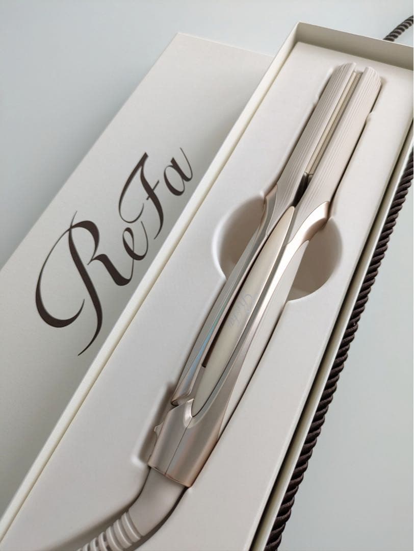 【最終値下げ】リファストレートアイロン プロ アイボリー 新品未開封