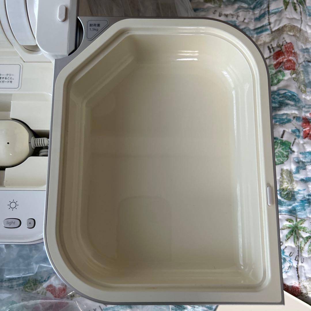 サキナ美顔器ビジュー　クレンジング&マッサージとモイスチャーエッセンスジェル付き