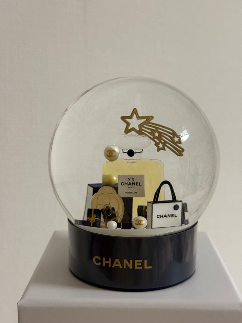 CHANEL スノードーム　2025年 ホリデー限定 ビューティー