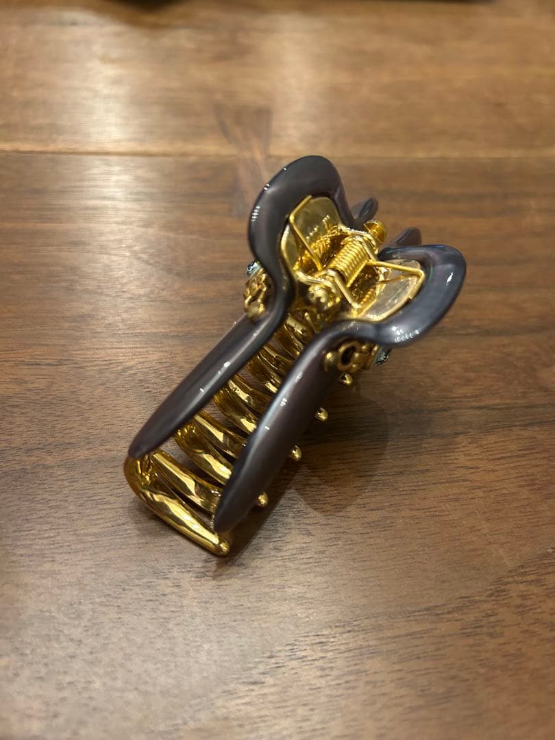 acca ヘアクリップ ブルーグレー＆ゴールド