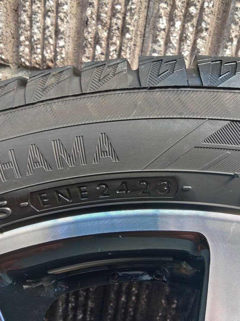 深溝 美品ダイハツ純正 165/55R15 ヨコハマアイスガード4本送料込み