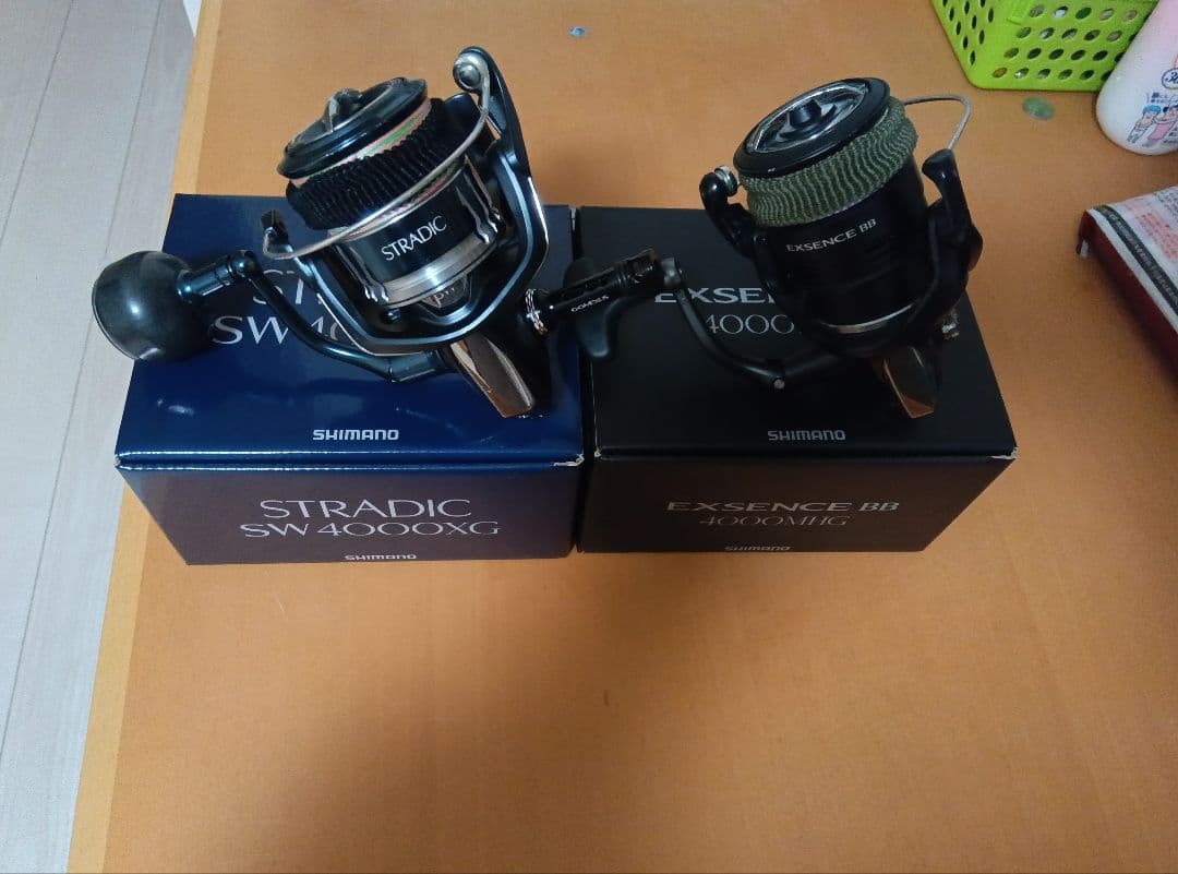 リール SHIMANO STRADIC SW 4000XG & EXSENCE 4000