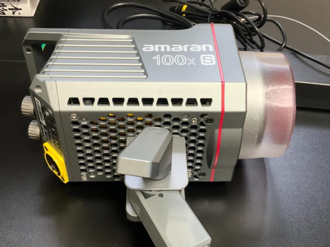 amaran 100x Sスタンドライト