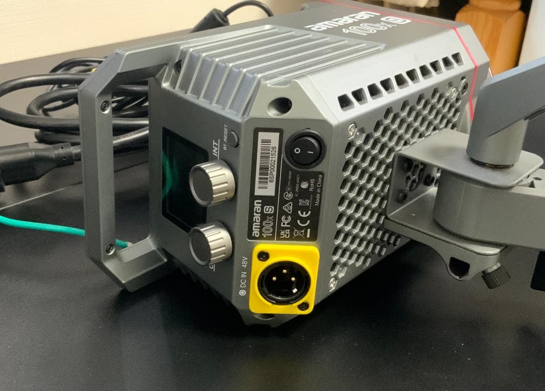 amaran 100x Sスタンドライト