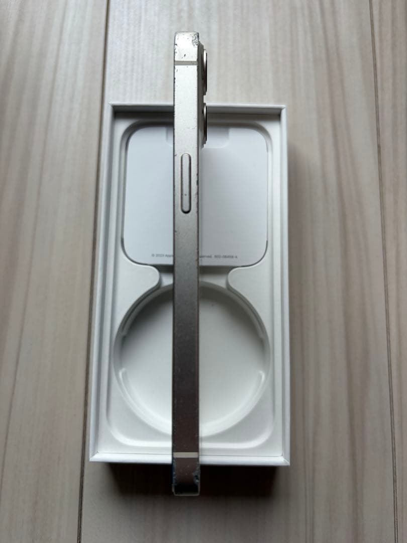 Apple iPhone 13 ホワイト 本体