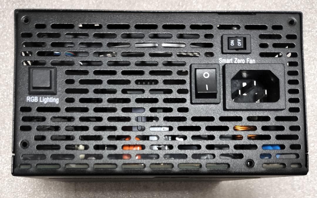 電源ユニット Thermaltake Toughpower Grand RGB 1050W