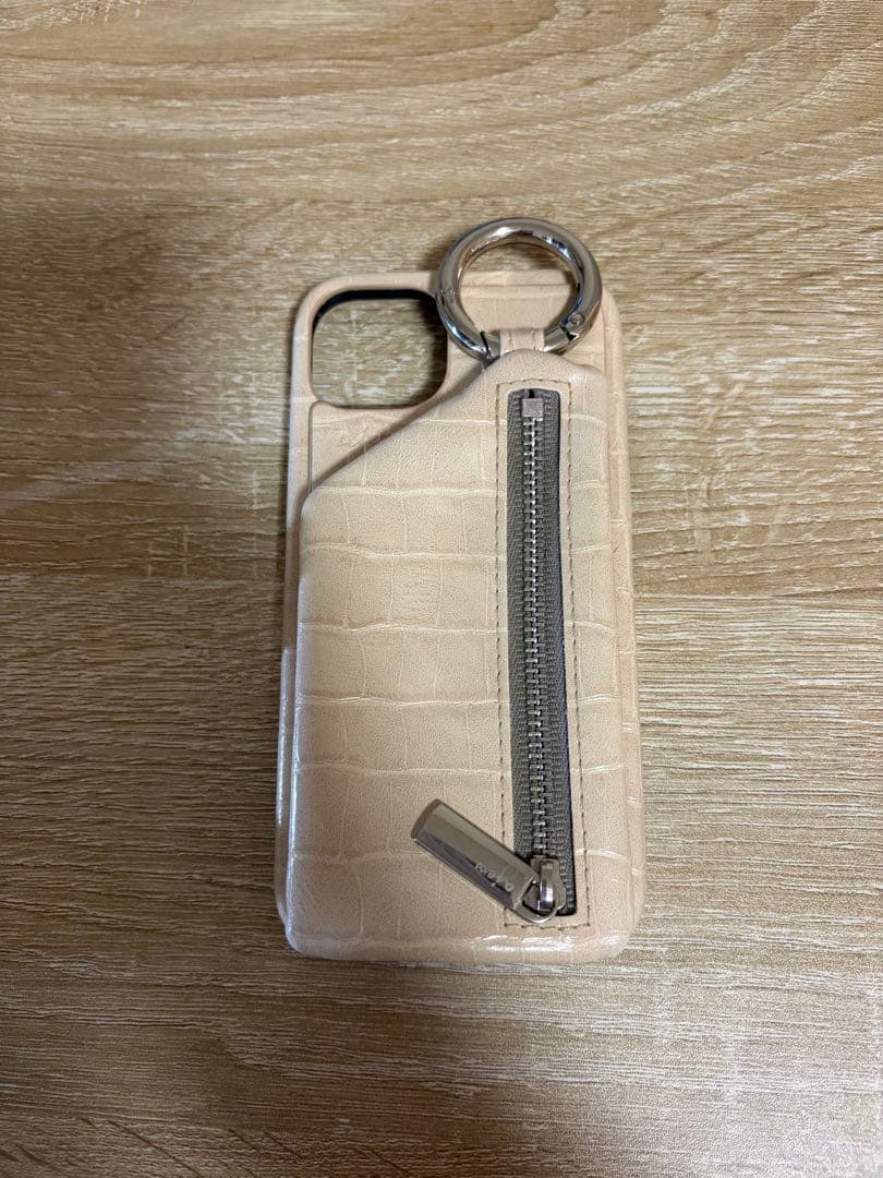 ajew iPhone13用ケース