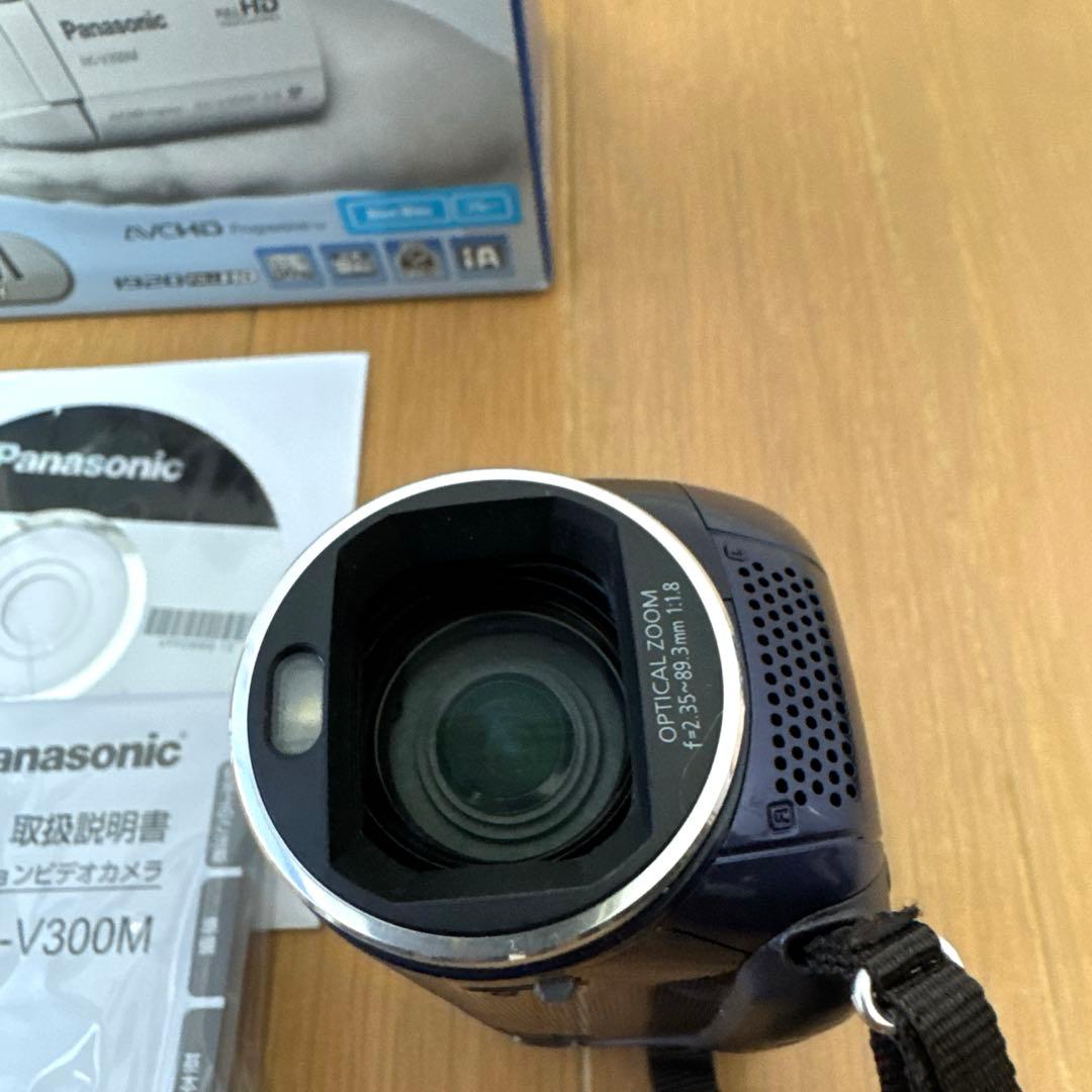 パナソニック　ハンディビデオカメラHC-V300M 付属品全てあり　完全動作品