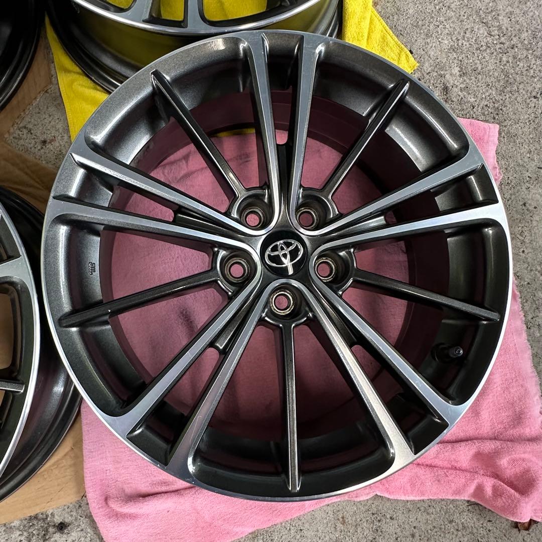 トヨタ純正ホイール