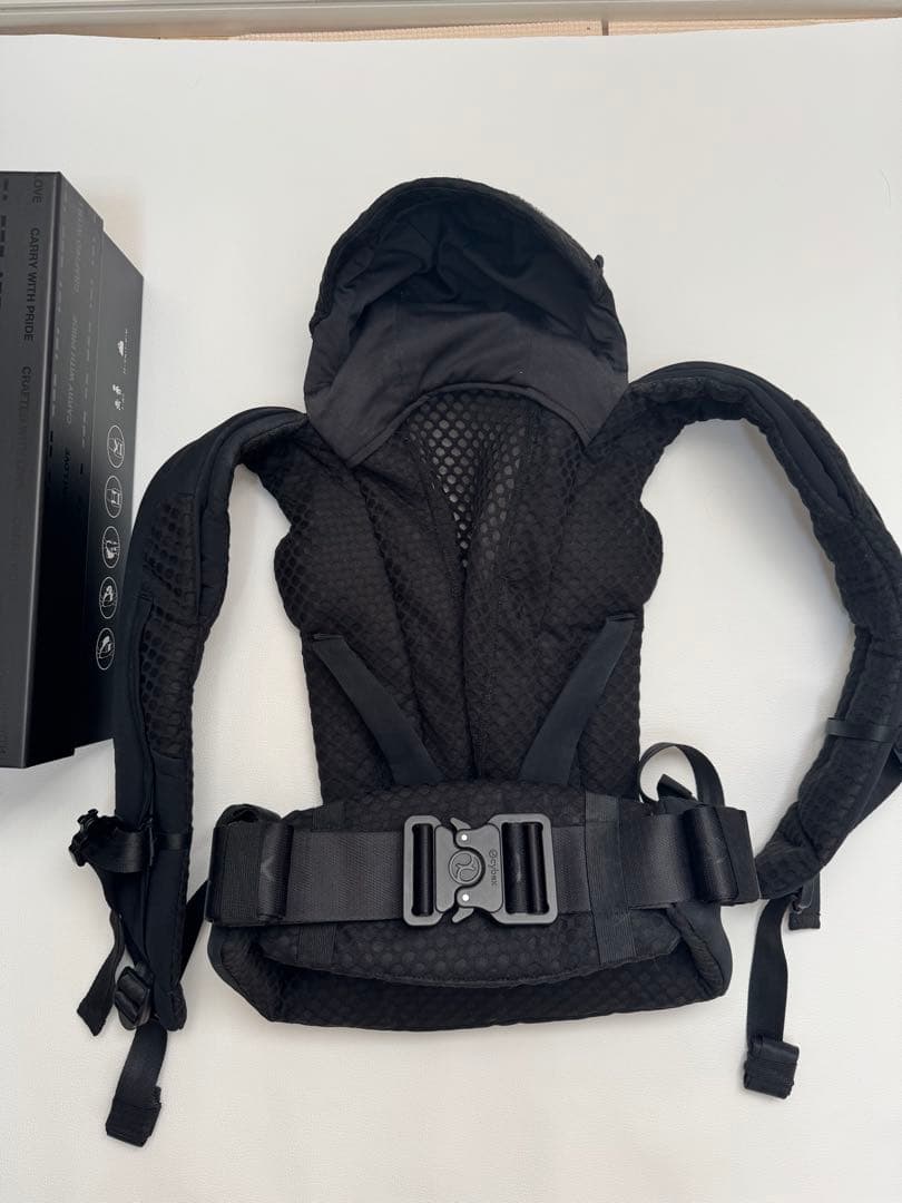 Cybex Coya Carrier ブラック