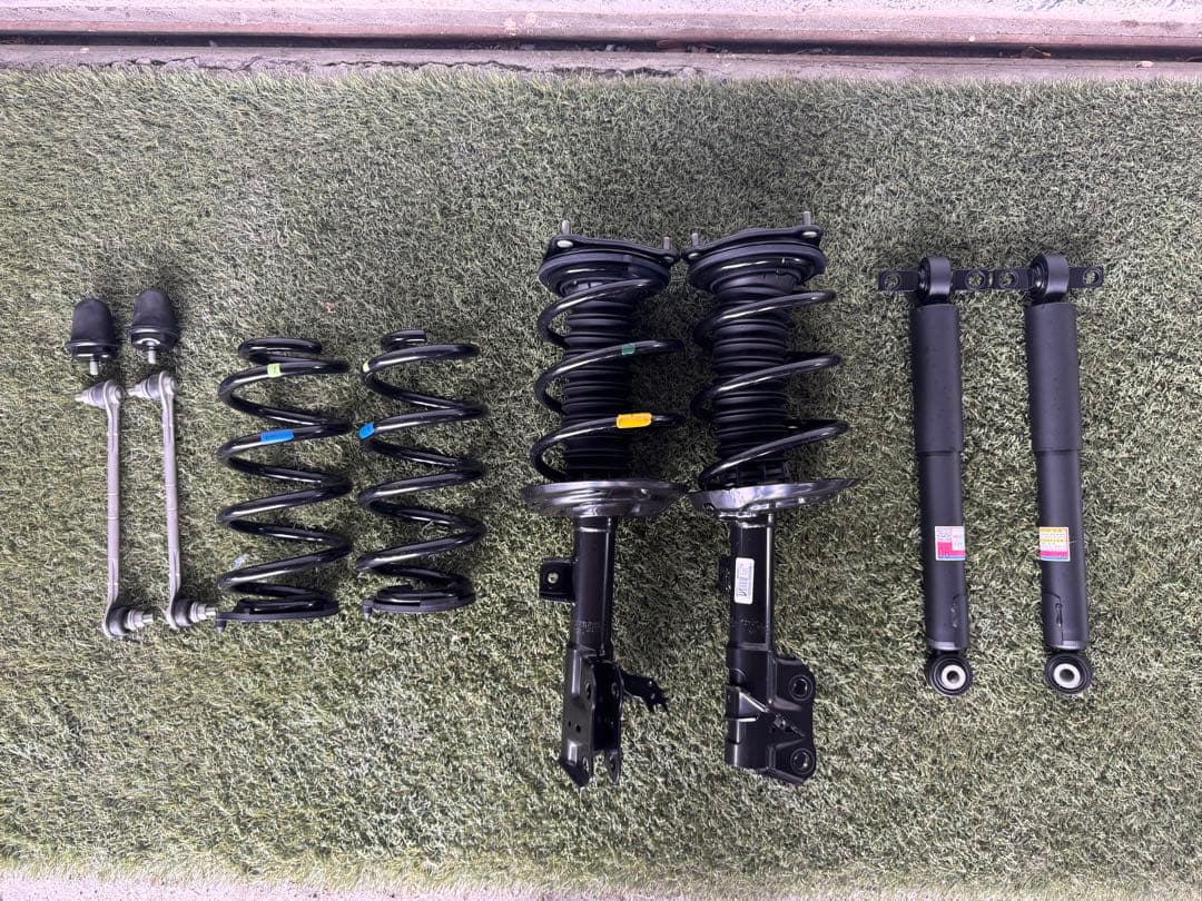 新車外し　40アルファードサスペンションキット一式　美品