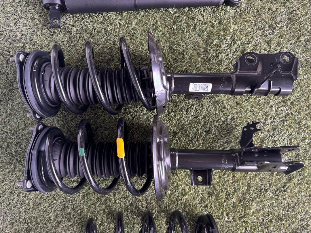 新車外し　40アルファードサスペンションキット一式　美品