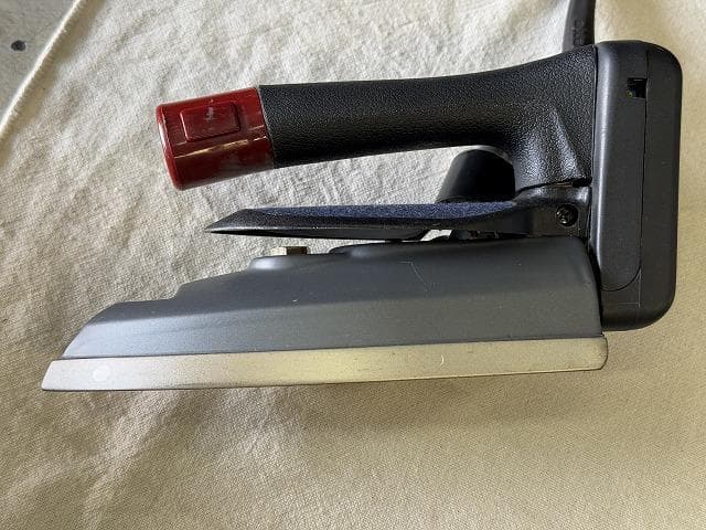 ナオモト　NAOMOTO　アイロン　HYS-410　水タンク付　分解洗浄済み